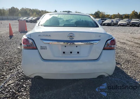 2015 Nissan Altima 2.5 z USA, uszkodzony, nr VIN 1N4AL3AP6FN871284